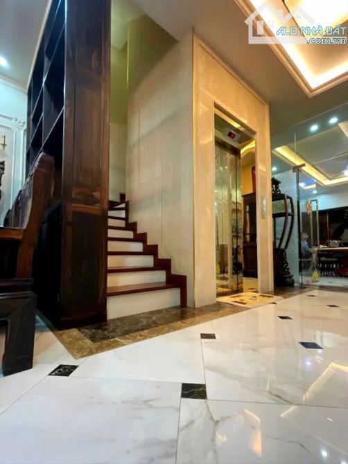 BÁN TOÀ NHÀ NGÕ 605 LẠC LONG QUÂN TÂY HỒ 100M2 X 6 TẦNG , MẶT NGÕ TO NHƯ PHỐ, VỈA HÈ 6M - 2