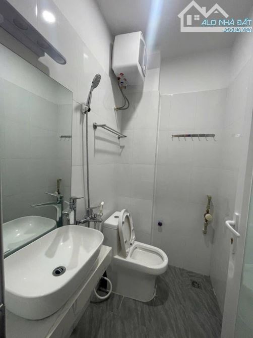Nguyễn Trãi - Trung Tâm Quận Thanh Xuân - Diện Tích:60m x 7 Tầng - Giá:14.5 Tỷ - 2