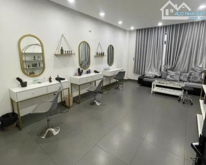 Bán Biulding Trịnh Đình Trọng, Tân Phú – 181m², Ngang 8m, 5 Tầng + Thang Máy - 48 Tỷ TL! - 2