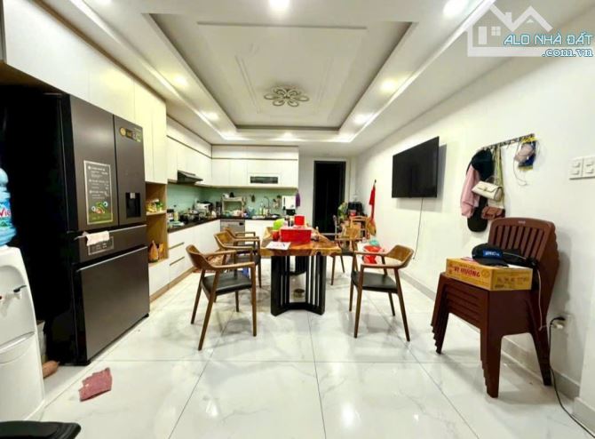 CHỦ BÁN NHANH, GIẢM SÂU, CÒN 5TY999, 5 TẦNG, ĐƯỜNG 10M, VỈA HÈ 3M. TRẦN THỊ CỜ, Q12 - 2