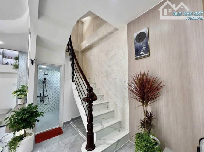 NHÀ LIỀN KỀ MỚI - 40M2- 4 TẦNG - PHAN VĂN TRỊ, BÌNH THẠNH - NHỈNH 7 Tỷ TL - 2