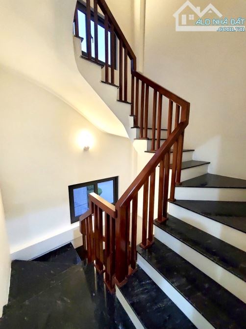 NHÀ ĐẸP Ở LUÔN MẶT NGÕ KHÂM THIÊN-DT33M2-5 TẦNG-MT4.2M-GIÁ CHỈ 7.4 TỶ - 2