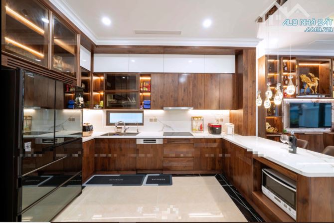 Bồ Đề  cách cầu Chương Dương 200m - 55m 5tầng ô tô vào nhà - chỉ 13tỷ2 thương lượng. - 2