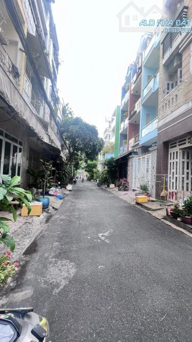 Bán Đất 2 Mặt Tiền Đường Số 10, Khu Tên Lửa , 4x13, 6.1 Tỷ , Lh : Kim Hữu - 2