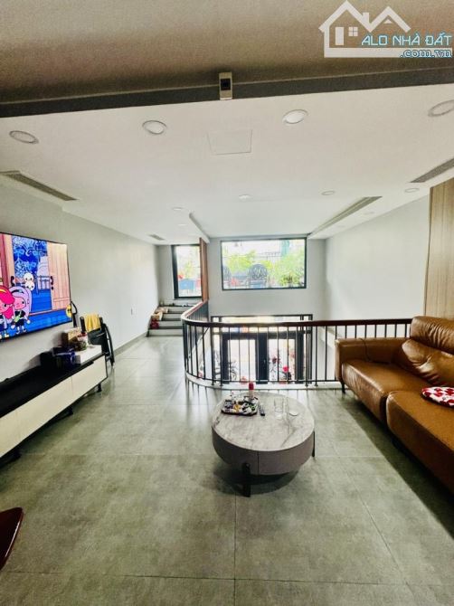 Bán nhà mặt tiền gần Nguyễn Văn Lượng, phường 11, Gò Vấp, 110m2, 6 tầng, giá 17.2 tỷ - 2
