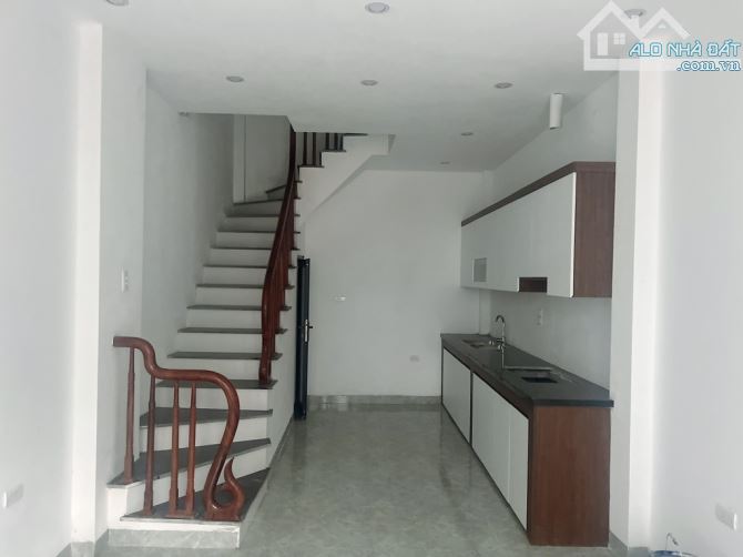 Nhà Đại Mỗ 5 tầng, dân xây, lô góc. Ôtô đỗ cửa - 2