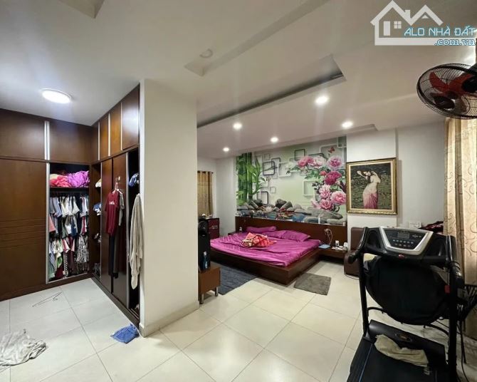 Biệt Thự Châu Âu HXH Phạm Quý Thích, Tân Phú – 162m² Nở Hậu, 4 Tầng, Full NT - 19.5 Tỷ! - 2