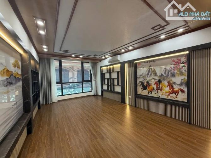 Bán nhà MP Bồ Đề, Long Biên, 70m², 6 tầng thang máy, Kinh doanh vp đỉnh, 23.95 tỷ - 2