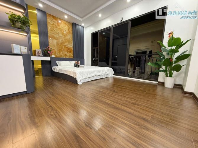 Bán nhà Cổ Nhuế, Bắc Từ Liêm, 31m2, 6 tầng thang máy, mặt tiền 5.1m, giá 8.2 tỷ - 2