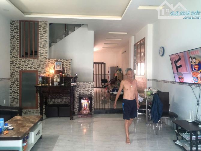 Nhà trệt 3 lầu sân thượng đường TCH 36, DT 5,5x23m nỡ hậu 6,5m giá 8 tỷ TL - 2
