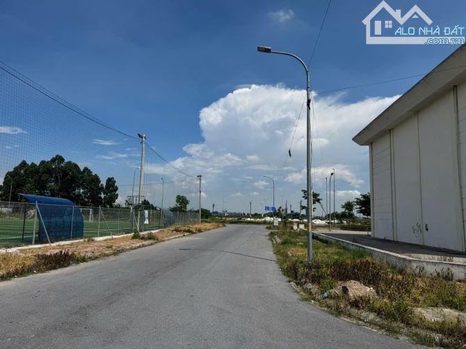 Bán lô biệt thự góc khả lễ nhìn sân bóng & nhà văn hóa, DT137m,MT10m,Hướng ĐN&ĐB, 17,5 tỷ - 2