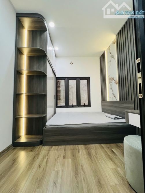 BÁN NHÀ PHỐ KHƯƠNG THƯỢNG. QUẬN ĐỐNG ĐA .DT 28/32M2.4 TẦNG .GIÁ 4.39 TỶ. - 2