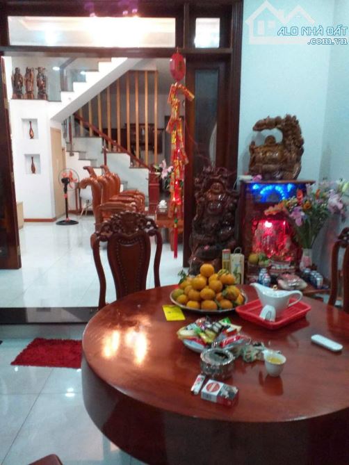 Bán gấp nhà 2 tầng mới tại Man Thiện, Tăng Nhơn Phú A, ô tô đỗ cửa, nhĩnh 4 tỷ - 2
