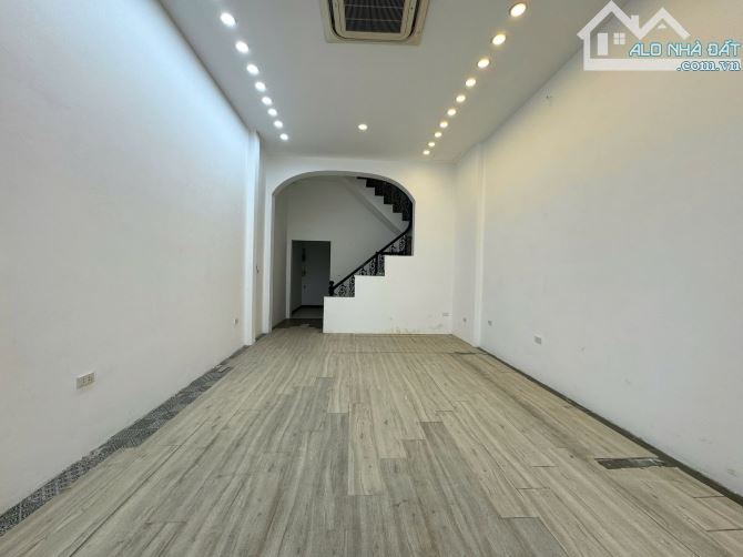 MẶT PHỐ PHẠM NGỌC THẠCH. VỊ TRÍ VÔ CÙNG ĐẮC ĐỊA. DT 58M2, 4 TẦNG, MT 4M. GIÁ 28.95 TỶ - 3