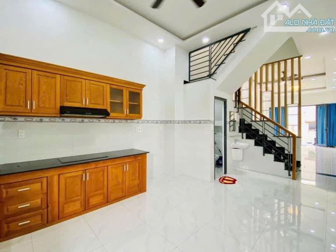 Bán nhà Phan Huy Ích, Hẻm 4m, 4 x 16m, 3 Tầng, Chỉ 6 Tỷ 5 nhỉnh - 3