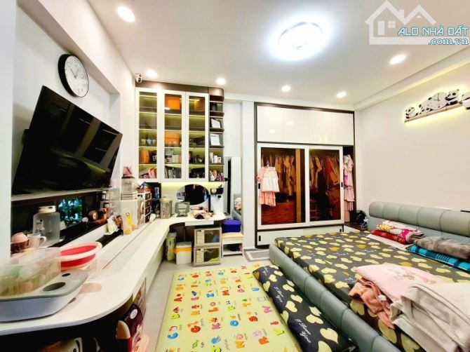 NHÀ 5 TẦNG MỚI XÂY – LÊ VĂN SỸ – HẺM XE HƠI – NỞ HẬU PHONG THỦY TỐT - HƯỚNG ĐÓN TÀI LỘC - 3