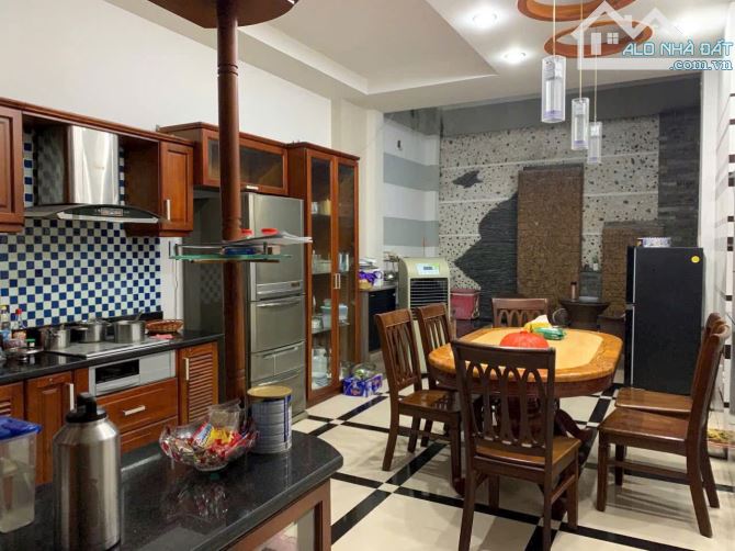 Bán nhà hẻm 16m Trịnh Đình Trọng Tân Phú 4x22m đúc 3 lầu giá 14.5 tỷ TL - 3