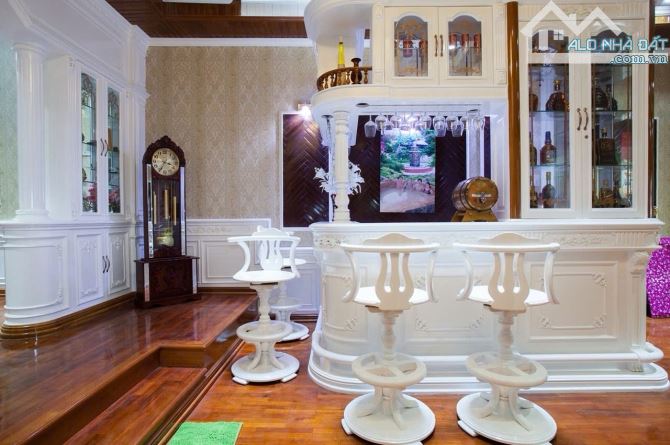 Biệt thự Mặt Tiền 420m2 5 tầng đẹp lung linh giá 59 tỷ. - 3
