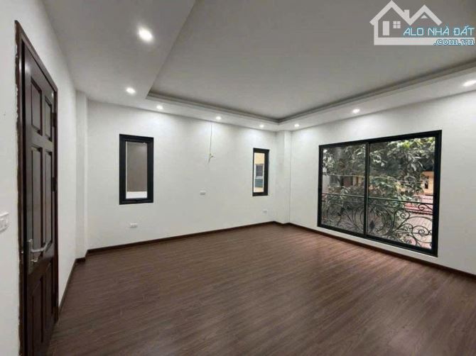 BÁN NHÀ LÔ GÓC HỒ TÙNG MẬU (GẦN ĐH THƯƠNG MẠI) - 35M2, 5 TẦNG, MT 4,8M - GIÁ 8,4 TỶ - 3