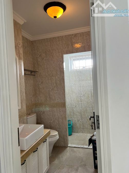 BÁN NHÀ CỐNG QUỲNH QUẬN 1 – HẺM 4,5M - 5 TẦNG FULL NỘI THẤT - GIÁ CHỈ 11 TỶ (TL) - 3