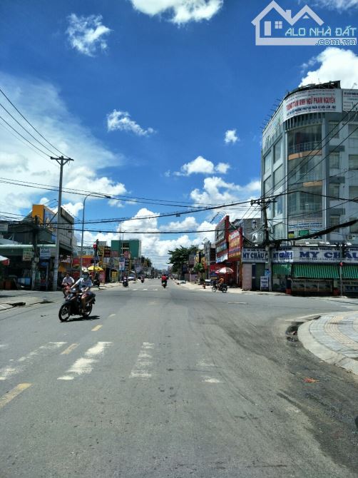 Bán nhanh 107m2 thổ cư, Nhánh Tô Ký, xã Tân Xuân, HM, Sổ riêng, 2 tỷ 550 - 3
