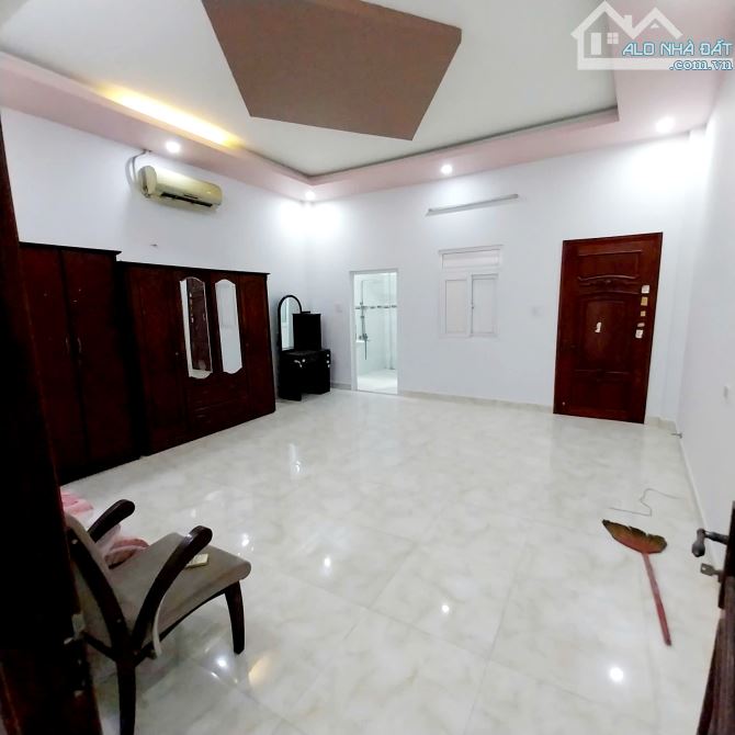 Nhà Mới 2 Lầu 4.3x24m Mặt Tiền Đường Hiệp Thành 26, P.Hiệp Thành Quận 12 Giá 14tr/th Cọc 2 - 3