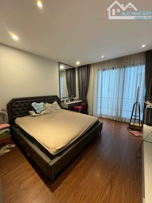 Bồ Đề  cách cầu Chương Dương 200m - 55m 5tầng ô tô vào nhà - chỉ 13tỷ2 thương lượng. - 3