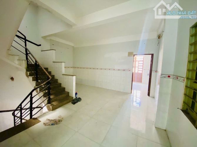 Nhà Vip Lê Văn Qưới ngang 6m, 108m2, 4 tầng, hẻm xe hơi 6m, giáp Tân Phú, giá chỉ 7,3tỷ - 3