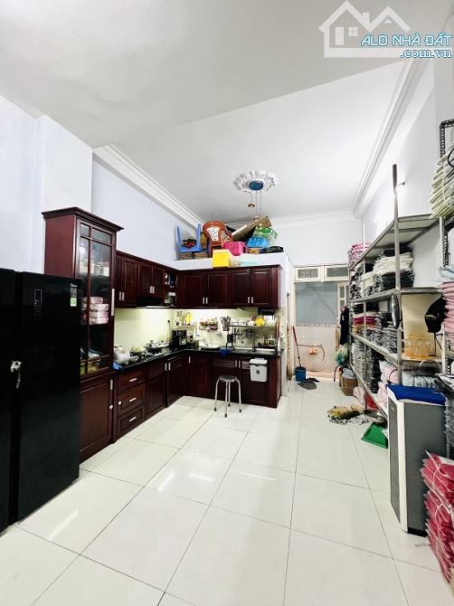 NHÀ HẺM NHỰA 6M LÊ THÚC HOẠCH 4x13M 1 LỬNG 1 LẦU – 3PN, 3WC GIÁ 5.4 TỶ - 3