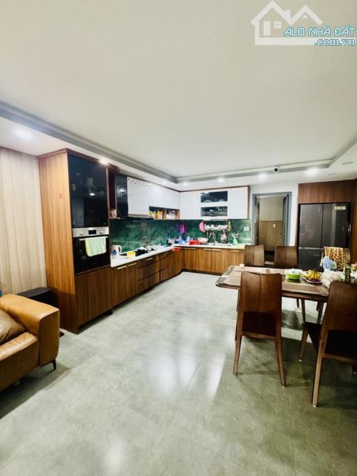 Bán nhà mặt tiền gần Nguyễn Văn Lượng, phường 11, Gò Vấp, 110m2, 6 tầng, giá 17.2 tỷ - 3