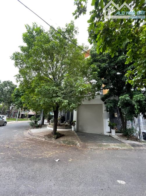Biệt Thự 8x15m Góc 2 Mặt Tiền-Đối Diện Công Viên-Xây 1 Hầm 1 Trệt 2 Lầu-Nhà Mới Ở Liền - 3