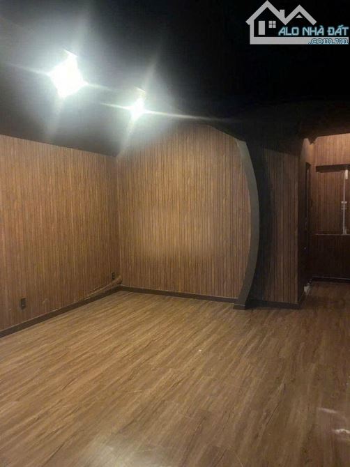 cho thuê nhà MT đường Sư Vạn Hạnh, Phường 13, Quận 10, gần trường ĐH - 3