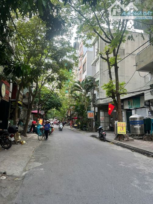 💥VĂN QUÁN - MẶT PHỐ - KINH DOANH SẦM UẤT - Ô TÔ TRÁNH - VỈA HÈ - 45M² x 4T💥 - 3