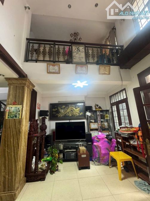 Bán nhà gần Hồng Lạc , Bùi Thế Mỹ - 64m2 - xây 4 tấm - Giá 6.9 tỷ - 3