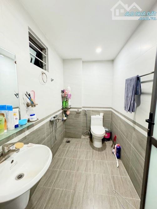NHÀ PHÚC LỢI 37M 3 NGỦ Ở NGAY - TẶNG LUÔN NỘI THẤT - 5 TỶ NHỎ - 3