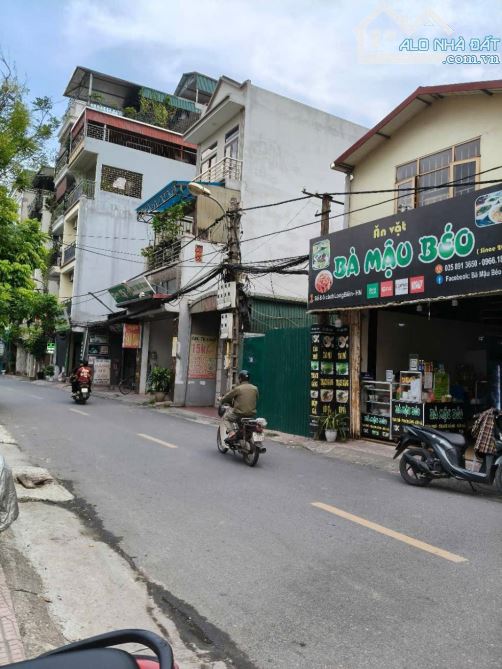 MẶT PHỐ Ô CÁCH 15 tỷ 66m VỈA HÈ KINH DOANH CHO THUÊ ĐỈNH,LONG BIÊN - 3