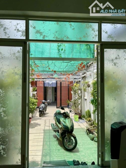 Bán nhà Mặt Tiền số Đường Lê Đức Thọ 115m2, Gần Ngã 4 Chợ Xóm Mới - Hơn 8 tỷ - 3
