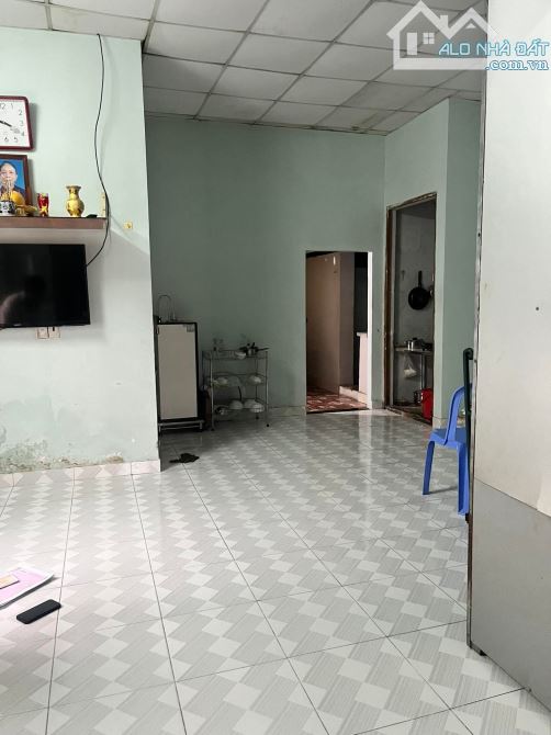 Nhà Sổ Hồng Riêng + 5 phòng trọ Xóm nghèo Dĩ an Bình dương 3 tỷ 600 triệu chẵn - 3