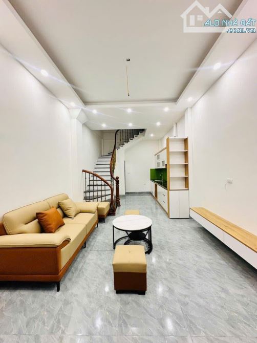 7 TỶ NHÀ PHẠM VĂN ĐỒNG - FULL NỘI THẤT - NGÕ THÔNG - 5 TẦNG - 30M2 - 3