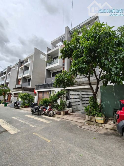 Chỉ 6.1 Tỷ đất (5x24) Mặt Tiền Bờ Kè Kênh Tham Lương, KDC Đồng Phượng, Q12 Nhanh tay - 3