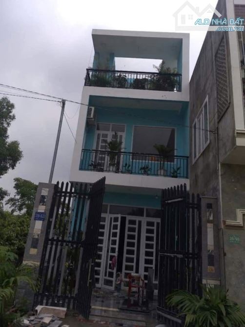 Bán nhà 1 Trệt 2 Lầu Dĩ An,đường 8m,Sổ Hồng Riêng thổ cư,giá đầu tư - 3