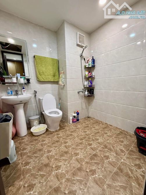 Chung Cư 17T8 Trung Hoà Nhân Chính💥100m2💥3 Ngủ 2 WC💥Nhà Đẹp Ở Luôn💥Nhỉnh 5 Tỷ - 3