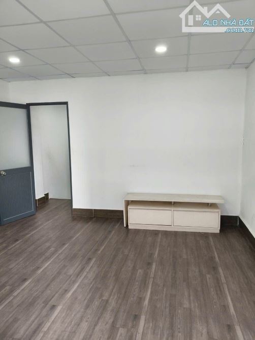 🌈NHÀ MỚI GẦN TRƯỜNG NGUYỄN DU QUẬN 12 GIÁP CÒ VẤP CHỈ 3,3 TỶ- DT 50m2- 2 TẦNG - 4