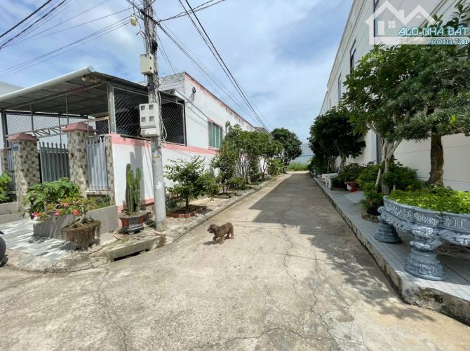 bán nhà góc 2 mặt tiền thuộc Ấp 3 - Trung An khu Cầu Long Hải Yến - 4