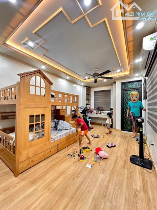 Bán nhà chị Dung GV ĐH Thương Mại 41m2 ô tô 50m phố Hồ Tùng Mậu,7.5 Tỉ - 4