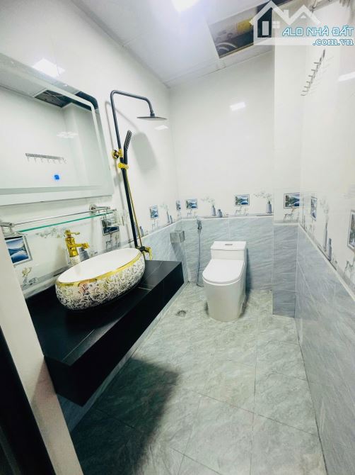 Siêu Phẩm Nhà Dân Xây Full NT Ở Huỳnh Thúc Kháng,HĐ.Ô Tô Đỗ Cửa.Gía 12.8Tỷ Có TL - 4