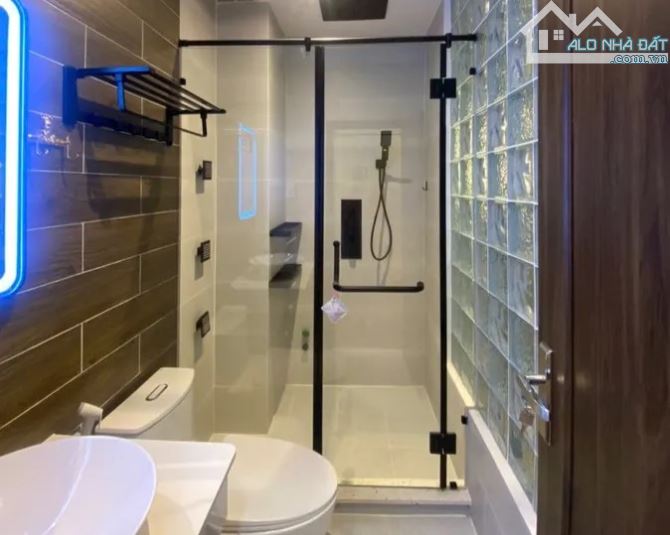 KHỦNG! CHDV Hầm + 6 Tầng Trần Bình Trọng, Bình Thạnh – 87m², Dòng Tiền 100TR/Tháng - 22.8T - 4