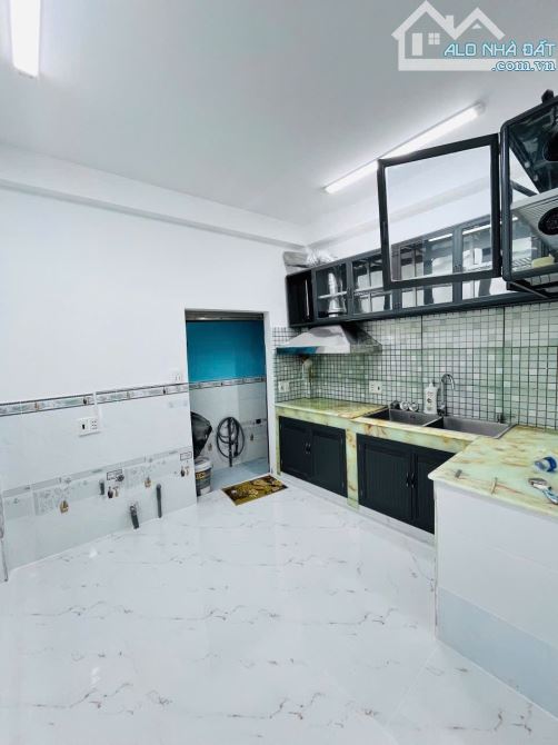 (Q8)NHÀ BÁN LƯƠNG VĂN CAN- SỔ NỞ HẬU-VÀO Ở NGAY-NHĨNH 4 TỶ - 4
