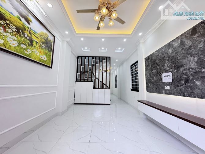 SIÊU PHÂM NHÀ VÕ CHÍ CÔNG  CẦU GIẤY 35m 5 TẦNG GIÁ 7,7 TỶ NHÀ ĐẸP Ở LUÔN - 4