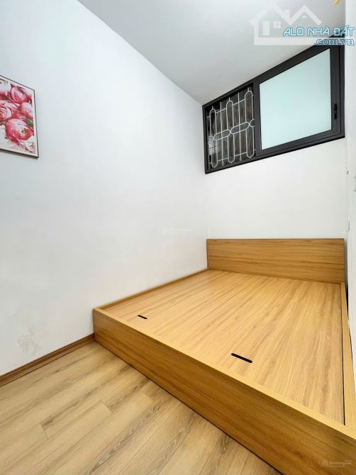 bán tập thể tầng 1 Vọng Hà, Hoàn Kiếm. Đẹp ở ngay, gần hồ Gươm. DTSD 55m2 giá 3.35 tỉ - 4